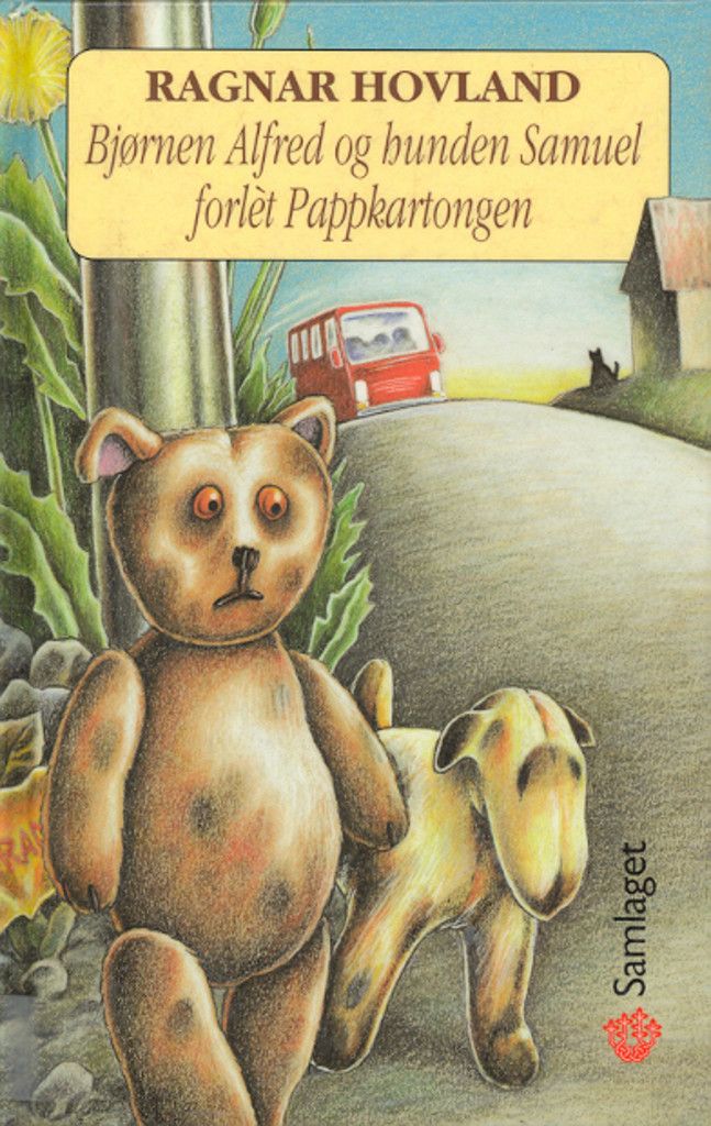 Bjørnen Alfred og hunden Samuel forlèt pappkartongen